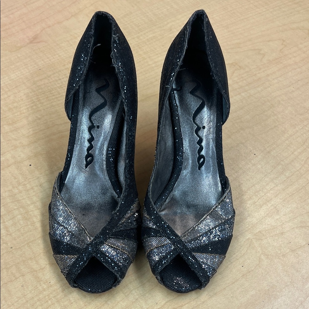 Nina Glittering Black and Silver Heels